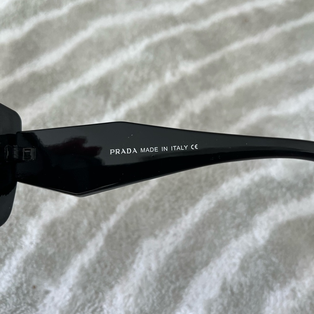 New Never worn Prada Sunglasses - Picture 6 of 8